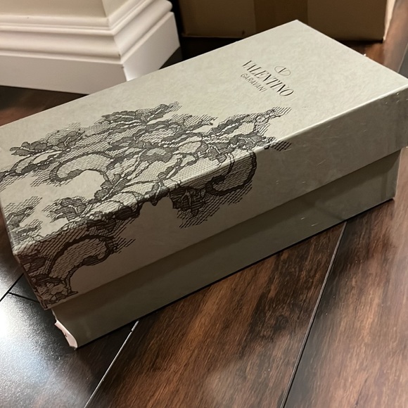 Valentino shoe box - Picture 3 of 7